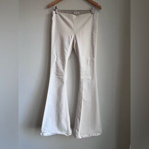 Free People We the free Penny Pull on flare jeans white size 26